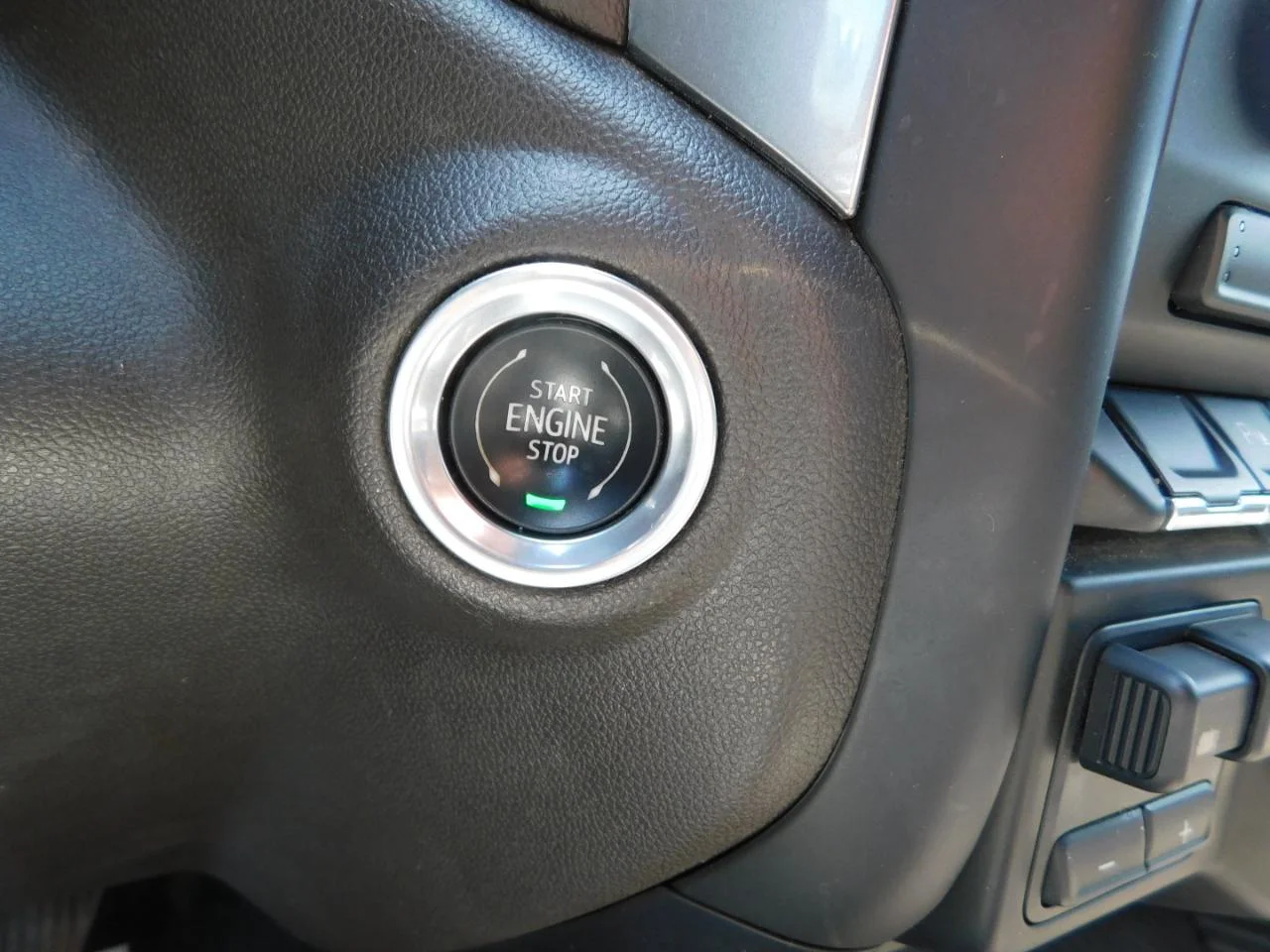 Used 2020 Silver Chevrolet 4WD CREW CAB 147 in LT image 38