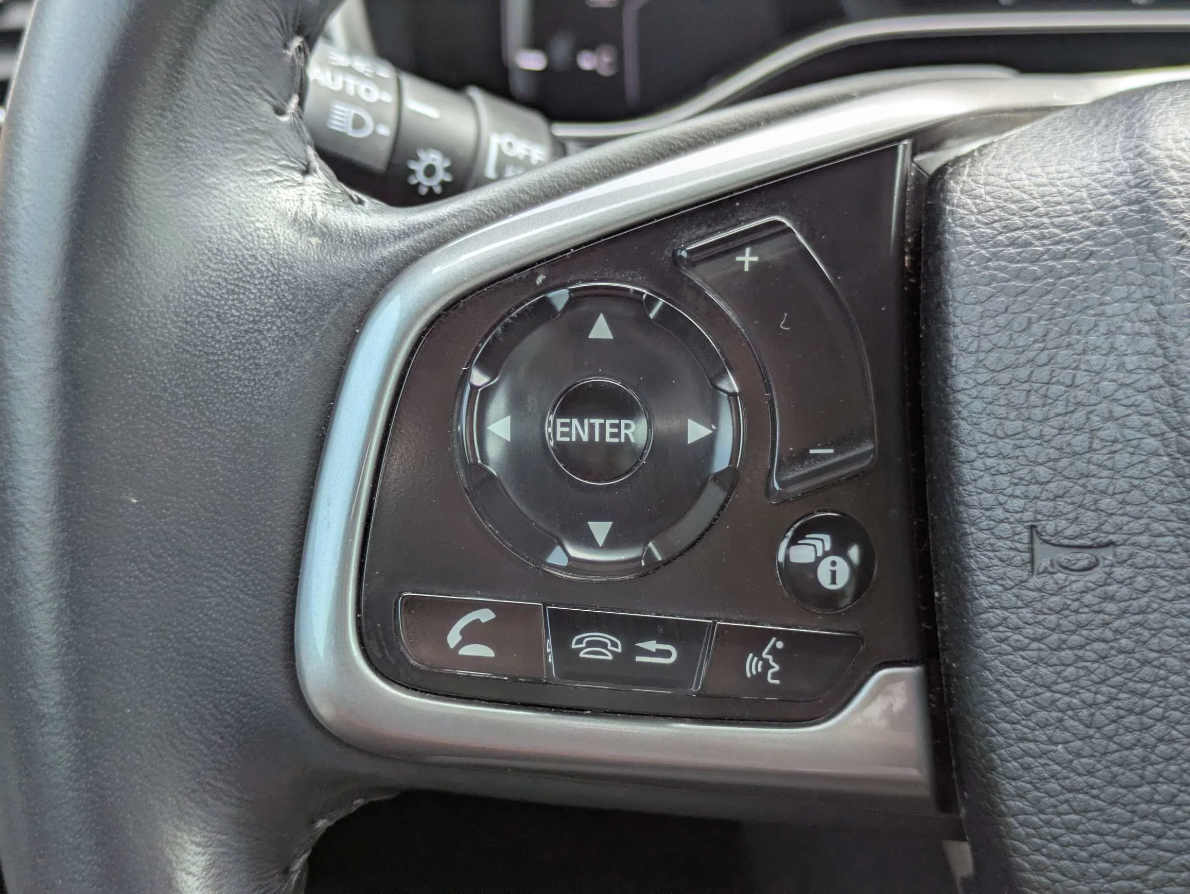 Used 2020 Sonic Gray Pearl Honda EX-L w/Honda Sense Safety System, Leather, & Moonroof image 26