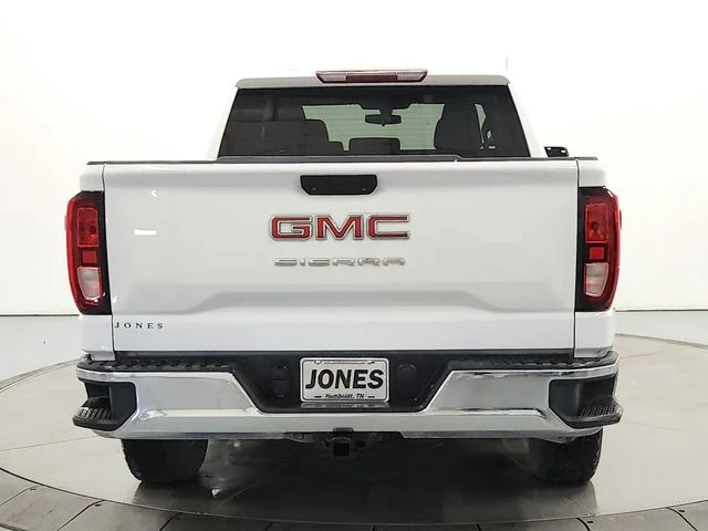 Used 2021 White GMC Base image 6