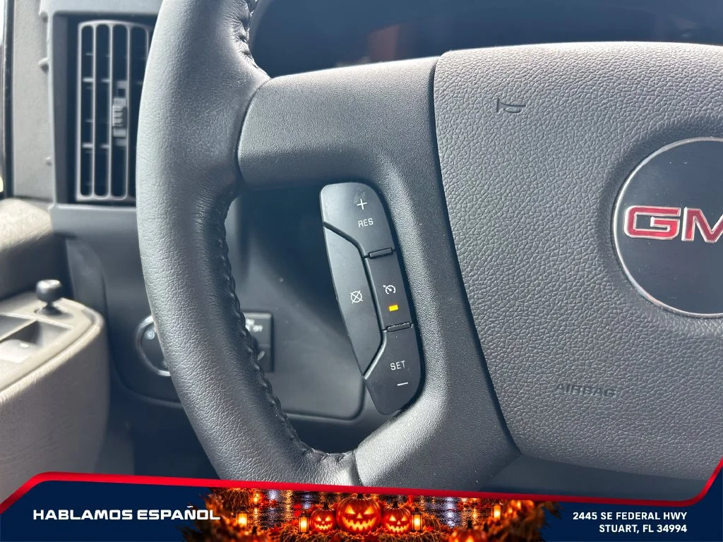 Used 2023 SUMMIT WHITE GMC RWD 2500 Regular Wheelbase Work Van image 19