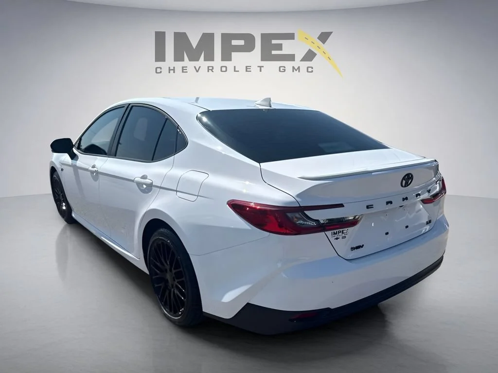 Used 2025 White Toyota LE image 3