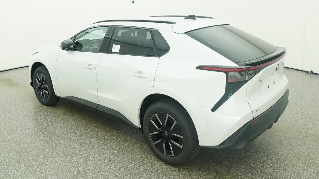 New 2026 Wind Chill Pearl Toyota XLE image 14