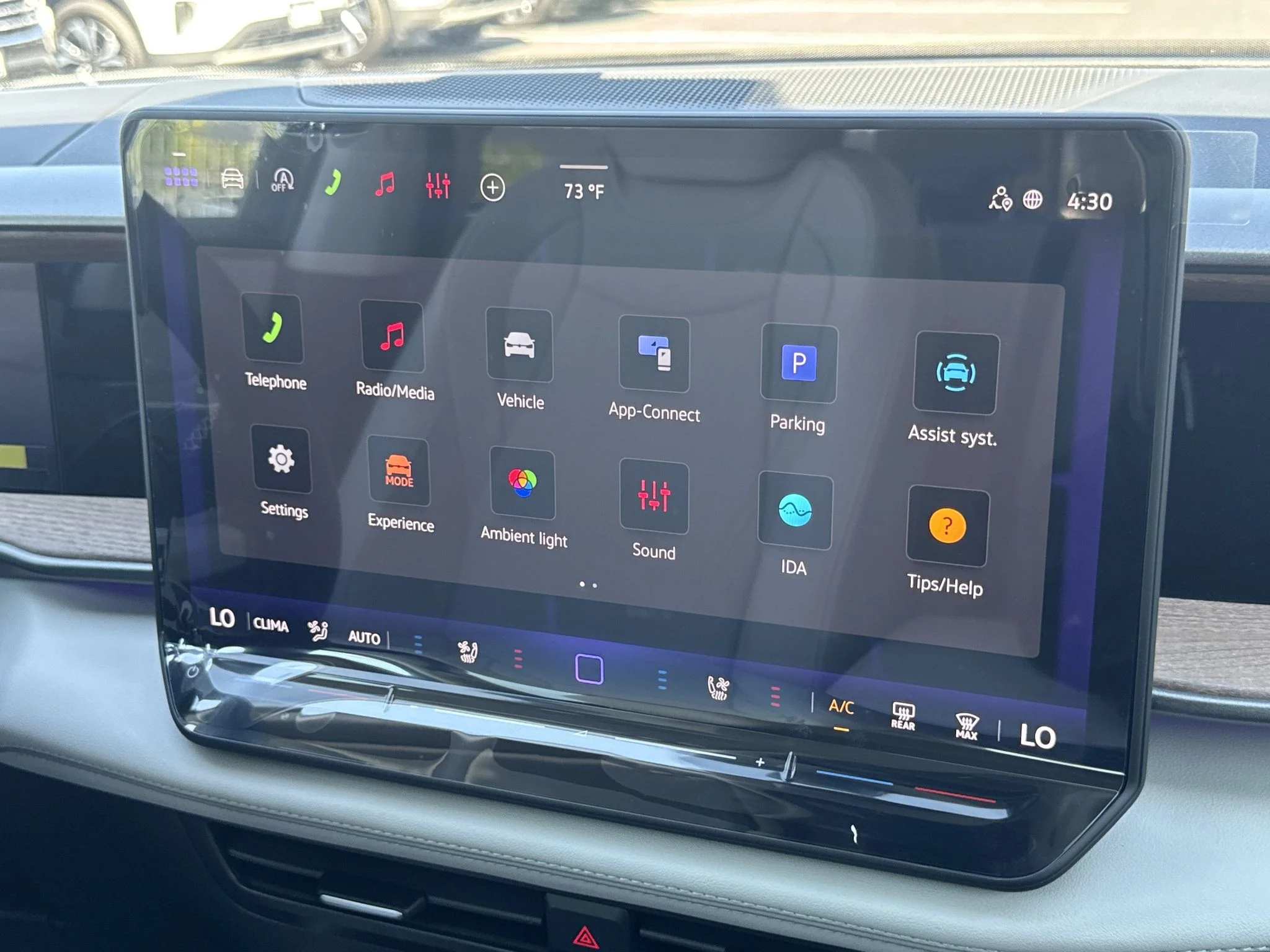 New 2027 Pure Gray Volkswagen SE w/Technology image 24