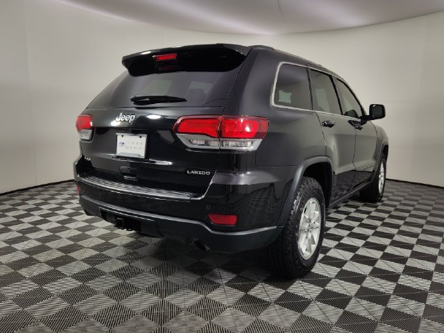 Used 2020 Black Jeep Laredo E image 5