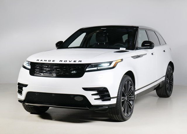 New 2026 Ostuni Pearl White Land Rover Dynamic SE image 1