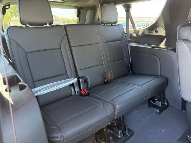 2026 GMC Yukon XL Denali - Photo 23
