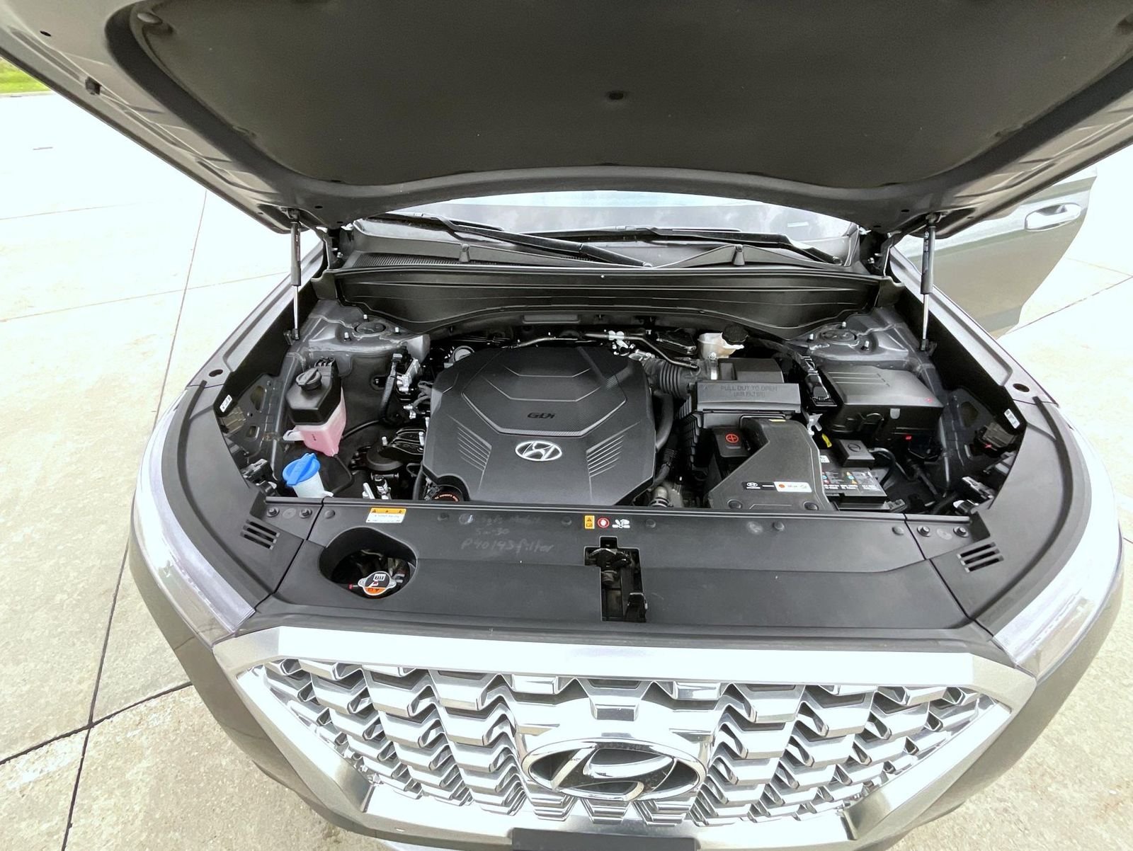 Used 2022 Green Hyundai Limited image 26