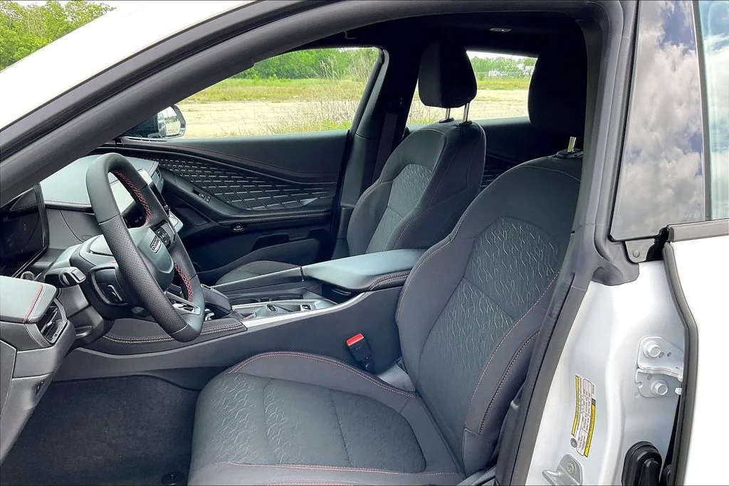New 2026 Dodge Charger R/T 4D Sedan