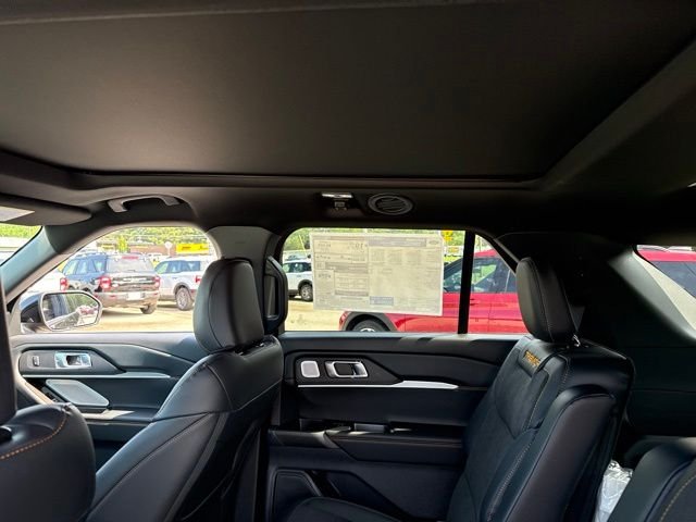 New 2026 Agate Black Metallic Ford Tremor image 24