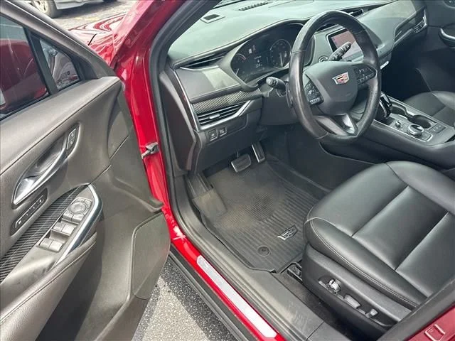 Used 2020 Red Cadillac Sport image 13