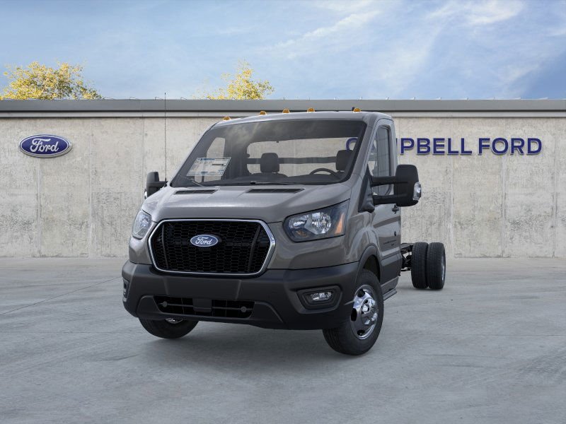 New 2026 Carbonized Gray Metallic Ford Cutaway image 23