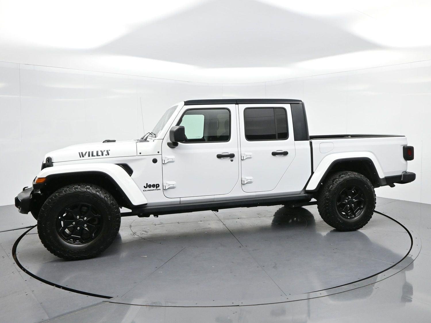 Used 2022 White Jeep Willys image 4