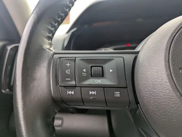 Used 2024 Blue Nissan SV image 23