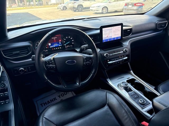Used 2020 White Metallic Ford XLT image 29