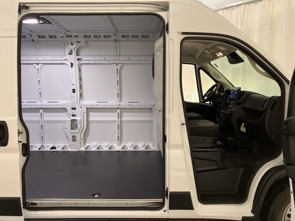 New 2026 Bright White Clearcoat RAM Tradesman image 11