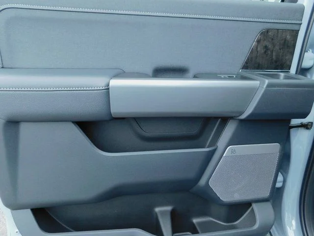 New 2026 Gray Ford Lariat image 31