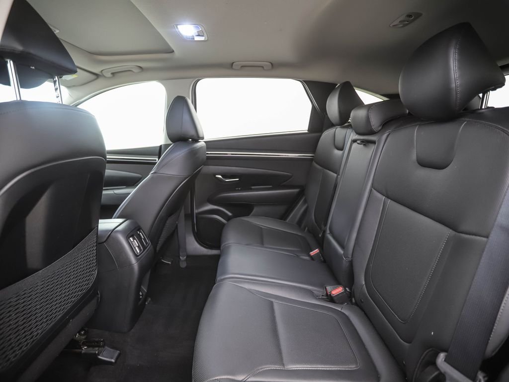 Used 2023 White Pearl Hyundai SEL image 20