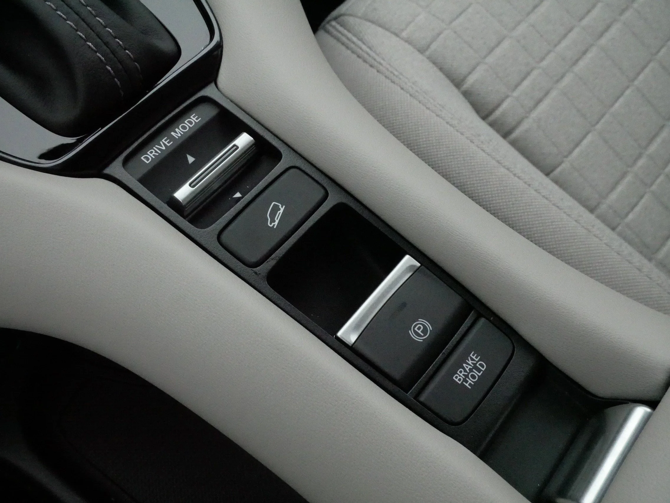 2026 Honda HR-V LX - Photo 25