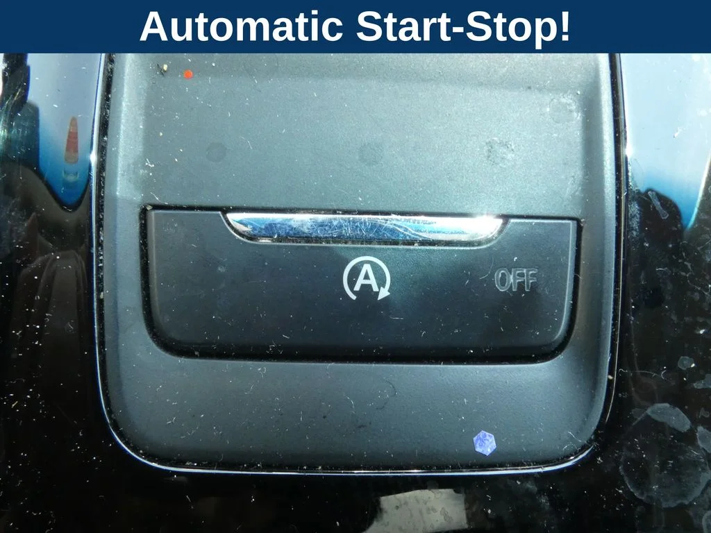 Used 2020 Red Ford SEL image 19