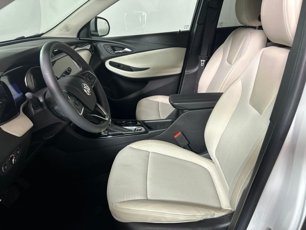 Used 2023 White Buick Select image 15
