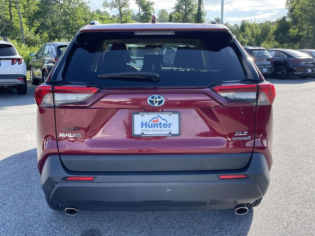 2021 Toyota RAV4 XLE Premium - Photo 28