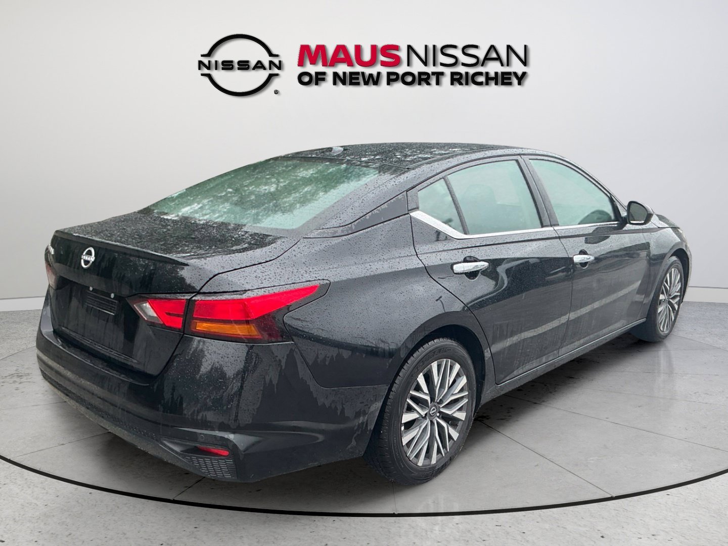 Certified Used 2025 Black Nissan 2.5 SV image 9