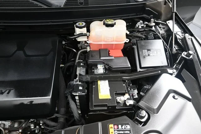 Used 2019 Black Buick Essence image 36