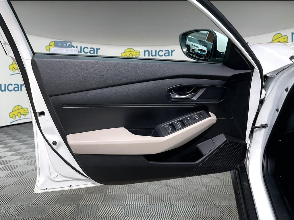 Used 2024 White Honda LX image 9