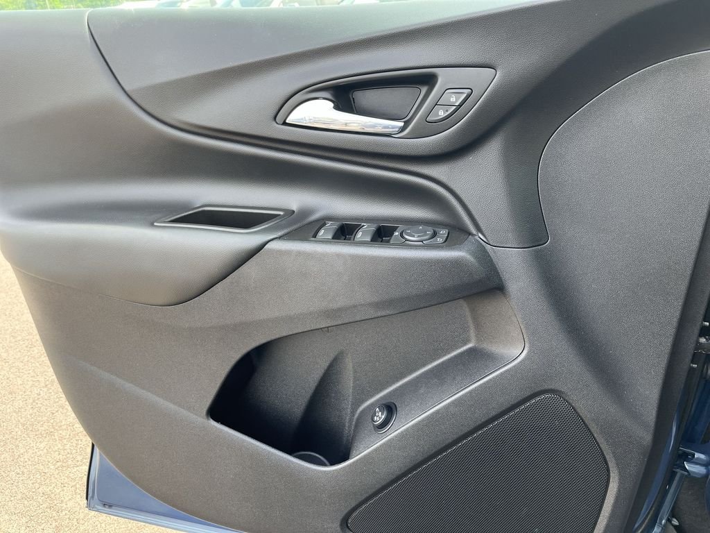 Used 2024 Lakeshore Blue Metallic Chevrolet LT image 13
