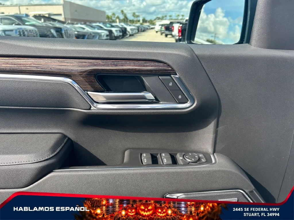 New 2026 Summit White GMC Elevation image 22