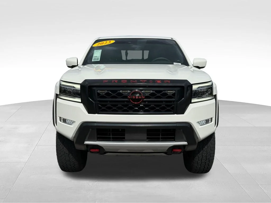 Used 2023 White Nissan PRO-4X image 26