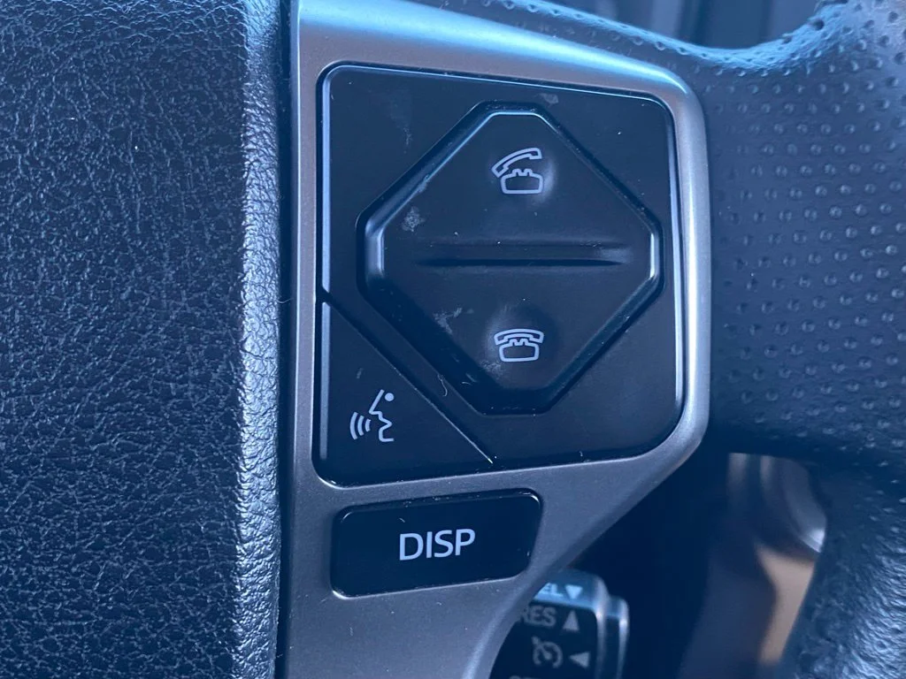 Used 2016 Gray Toyota SR5 image 25