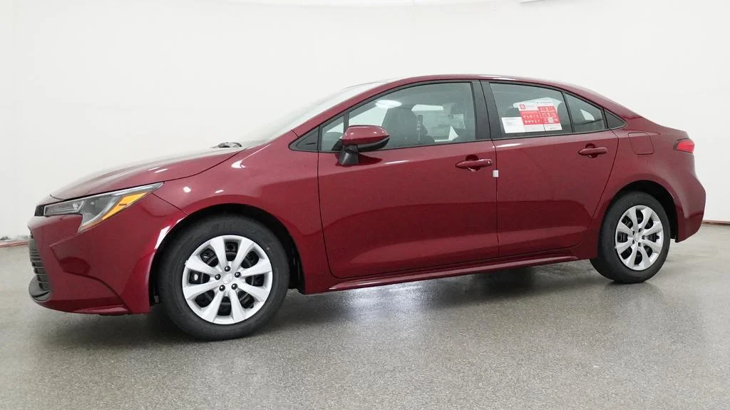 New 2026 Ruby Flare Pearl Toyota LE image 4