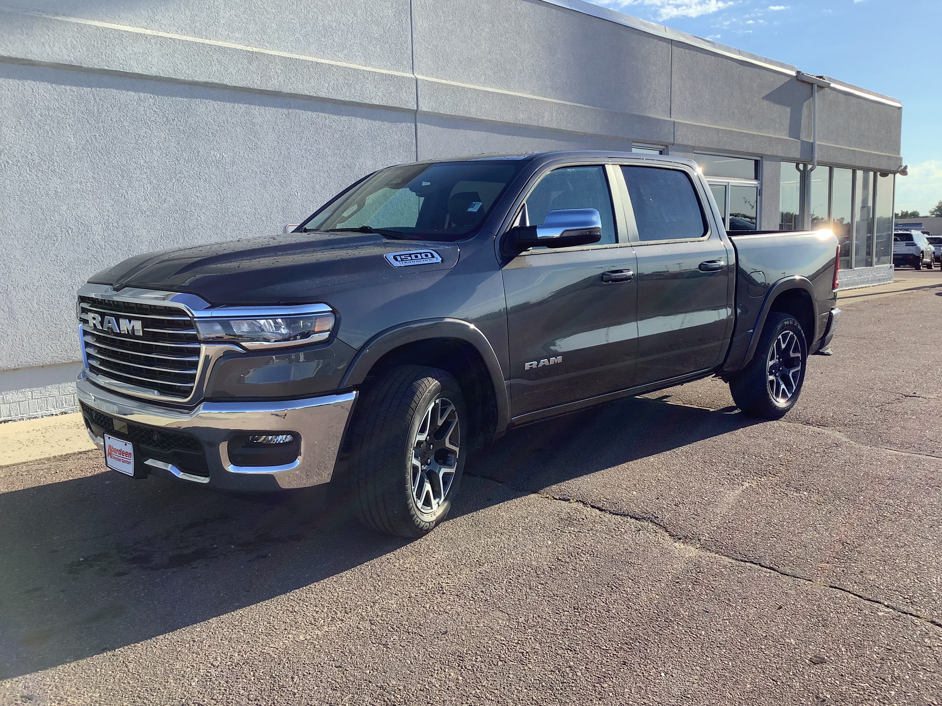New 2026 Granite Crystal Metallic Clear-Coat Exterior Paint RAM Laramie image 2