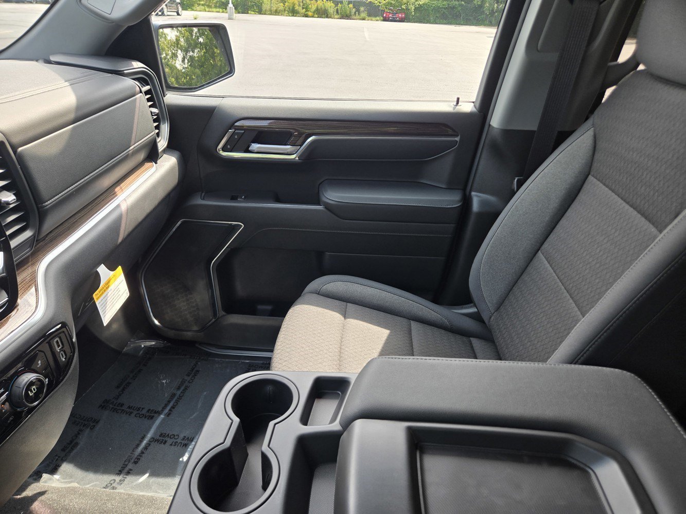 2026 Chevrolet Silverado 1500 LT - Photo 9