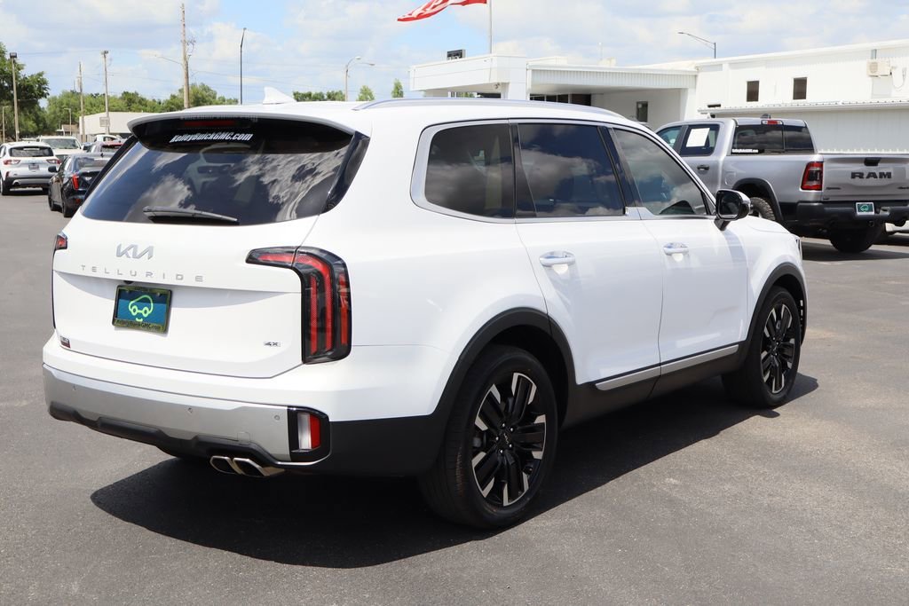 Used 2023 White Kia SX Prestige image 9