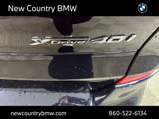 New 2026 Carbon Black Metallic BMW xDrive40i image 11
