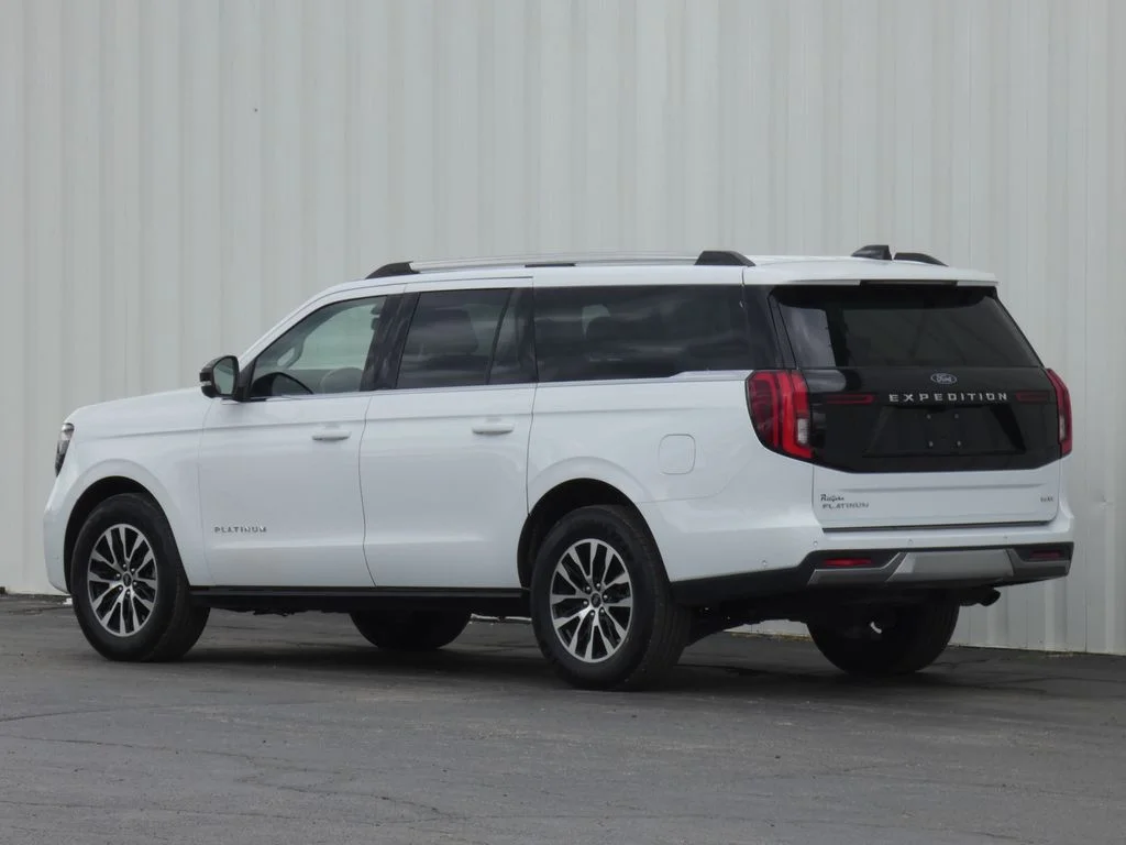 Used 2025 White Ford Platinum image 56