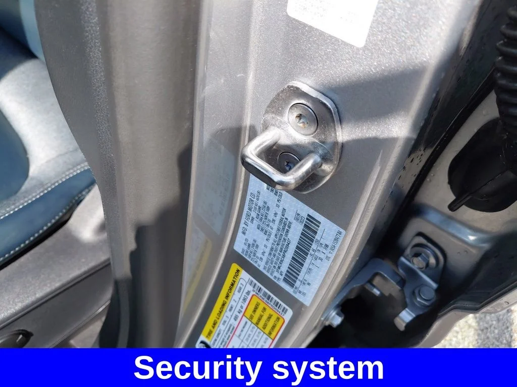 Used 2023 Silver Metallic Ford Outer Banks image 23