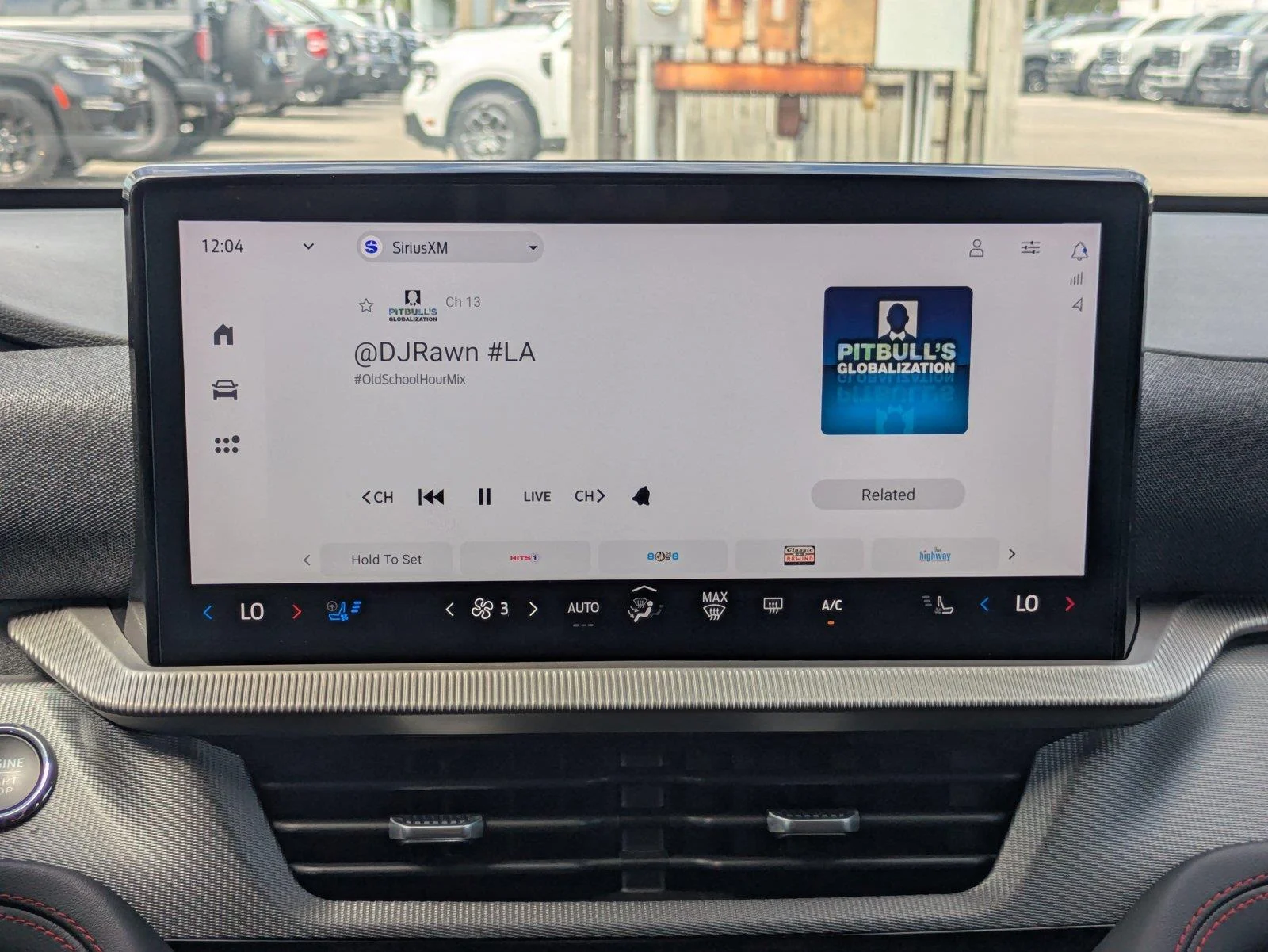 2025 Ford Explorer ST - Photo 20