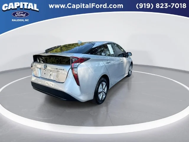 Used 2018 Silver Toyota Two image 8