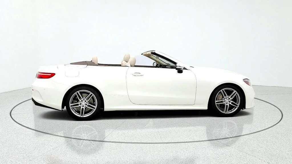 Used 2018 designo Diamond White Mercedes-Benz E 400 RWD Cabriolet w/ AMG® Line, Premium Pkg & Massage Seats image 4