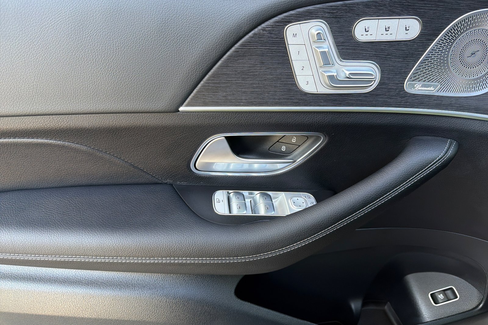New 2026 Selenite Grey Metallic Mercedes-Benz GLS 450 image 25