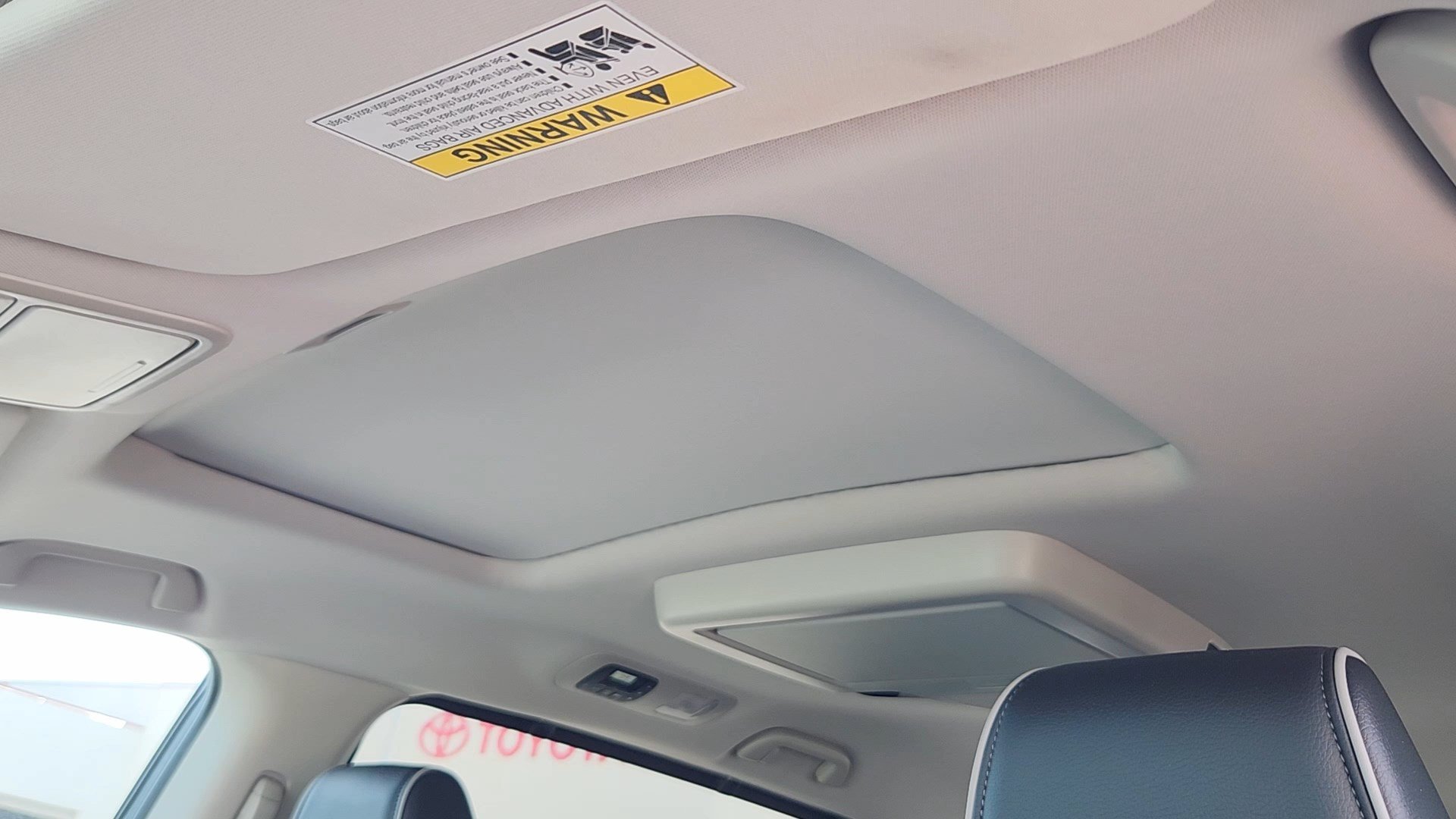 2025 Honda Odyssey Touring - Photo 11