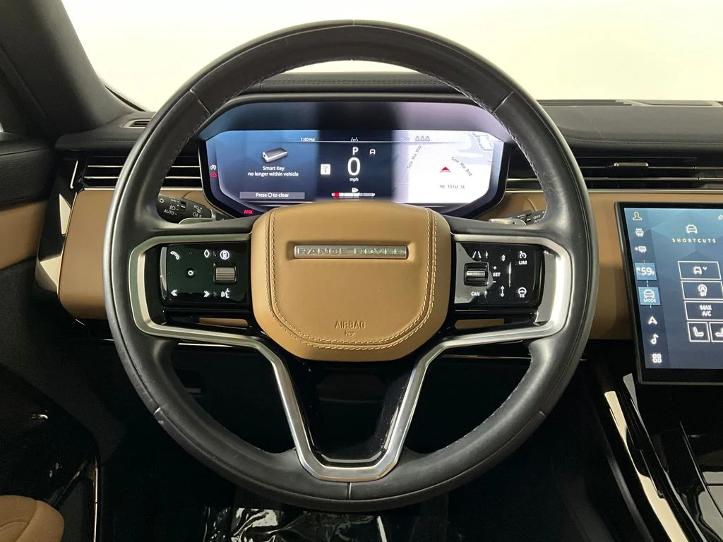 Used 2024 Brown Land Rover SE image 12