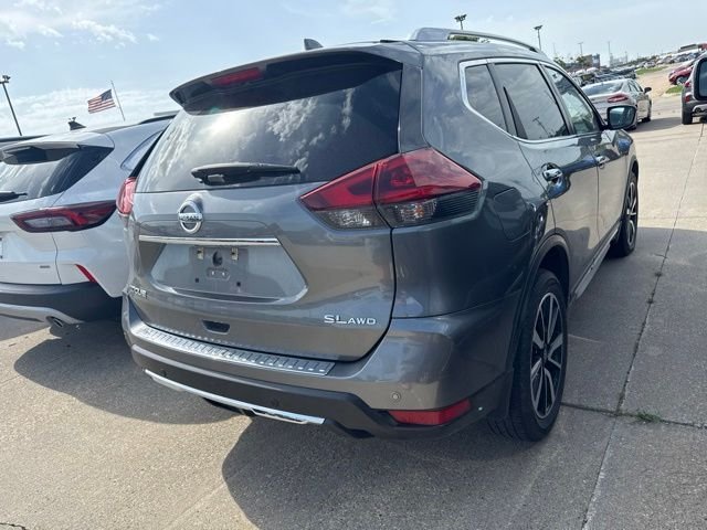 Used 2019 Gray Nissan SL image 4