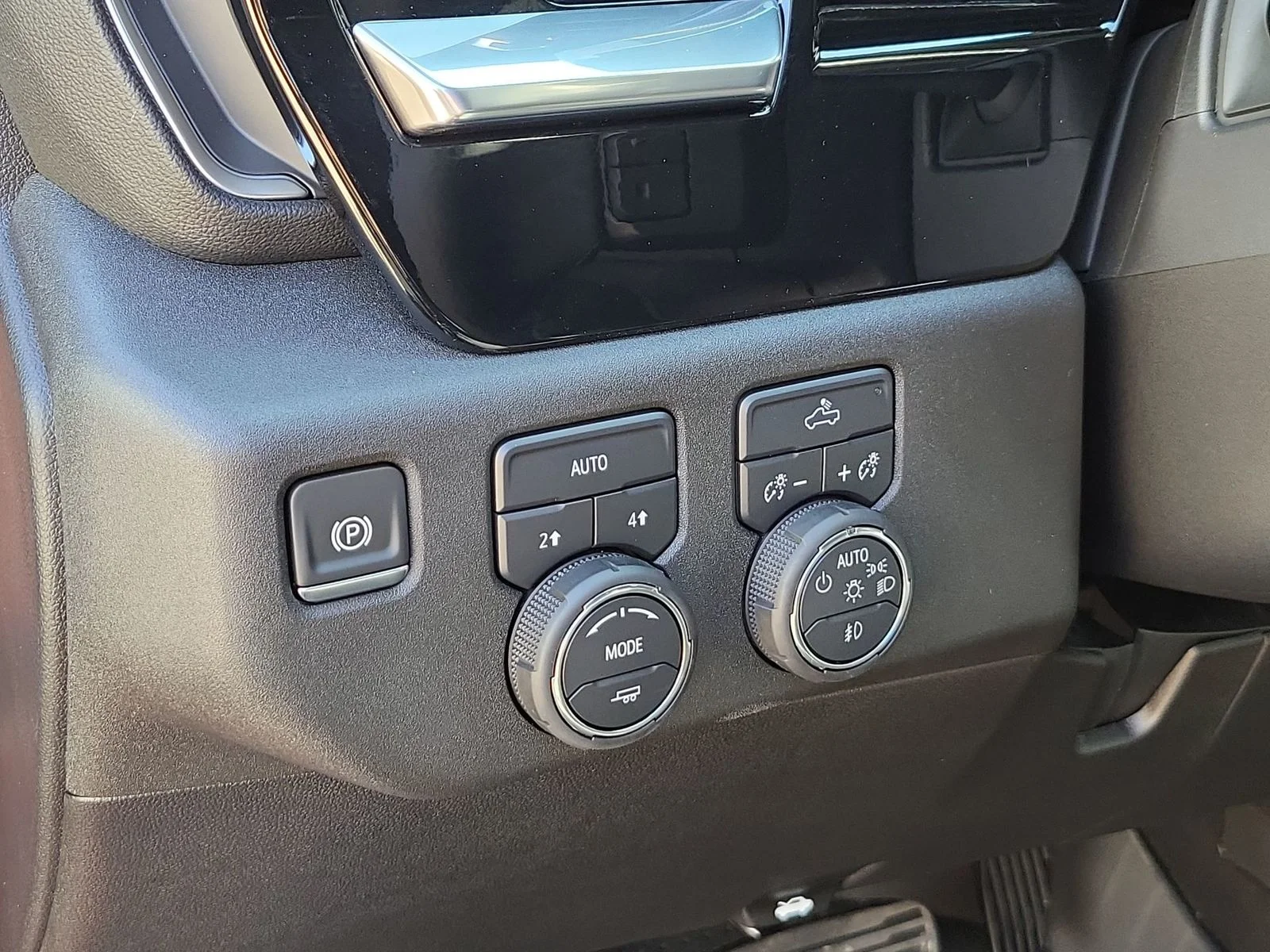 2025 Chevrolet Silverado 1500 RST - Photo 18