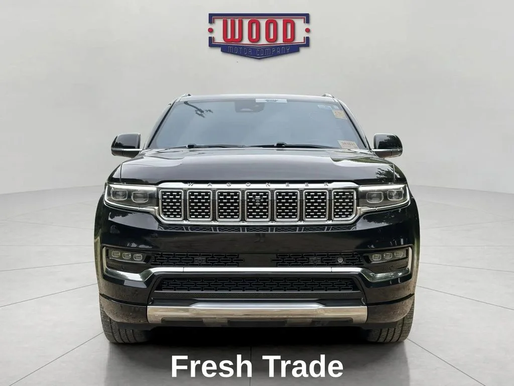 Used 2022 Diamond Black Crystal Pearlcoat Jeep Series III image 2