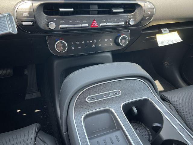 New 2026 Blue Hyundai SEL Premium 7P image 21