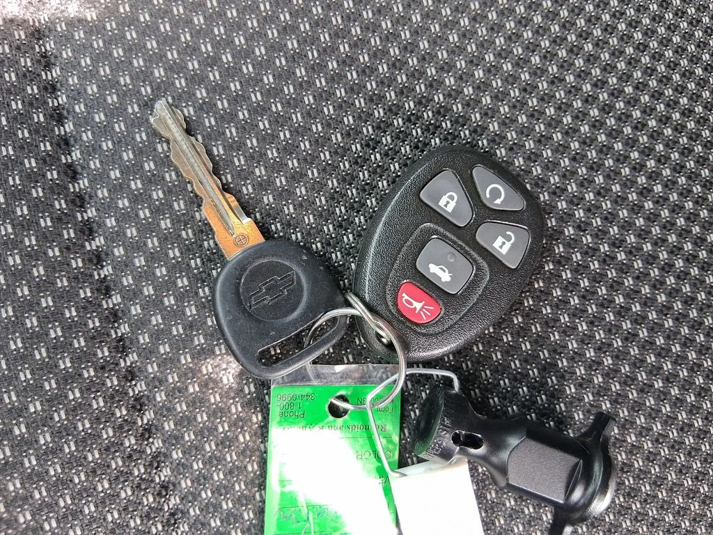 Used 2010 Blue Chevrolet LT image 10